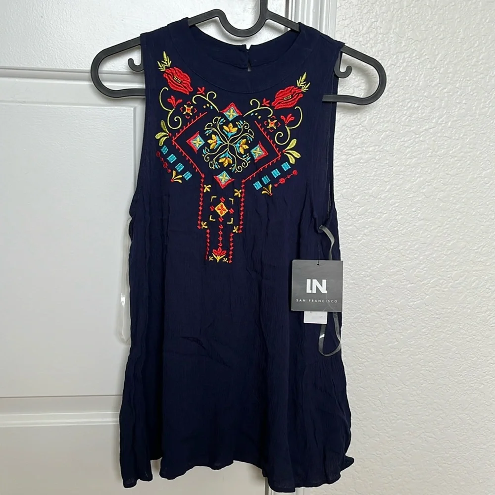 NWT tank top - Picture 1 of 7